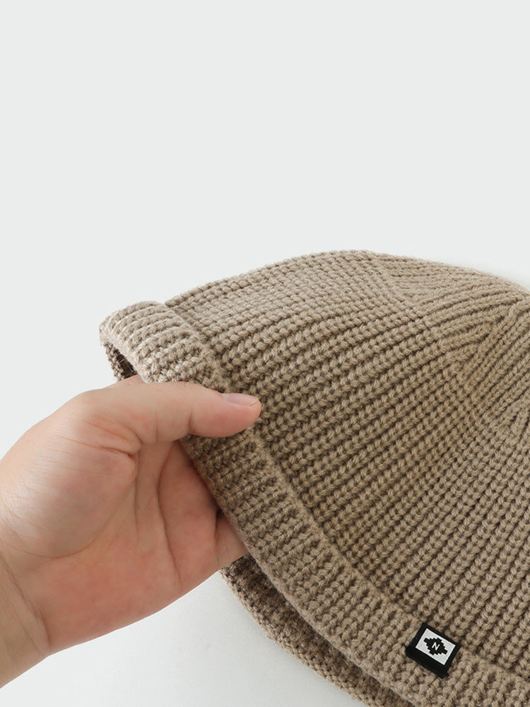Modische warme Strickmütze