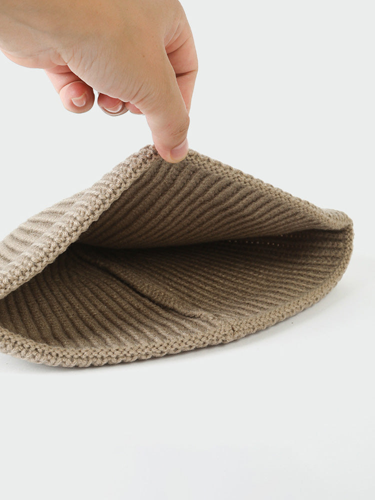 Modische warme Strickmütze