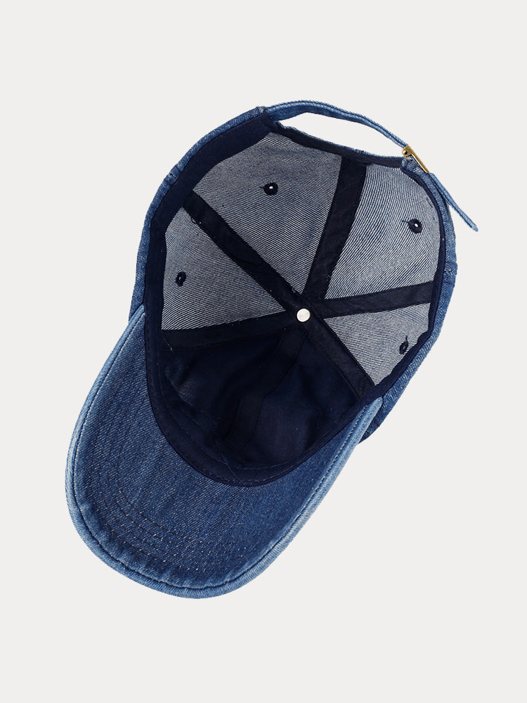 Modische Kappe aus zerrissenem Denim